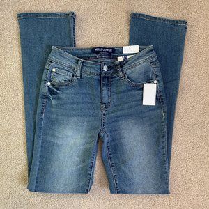 WallFlower Women's/Juniors Low-Rise Legendary Slim Bootcut Jeans